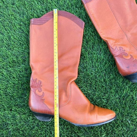 Vintage Gloria Vanderbilt Brown Leather Western Cowboy Fashion Boots (size 7.5) - Picture 9 of 12